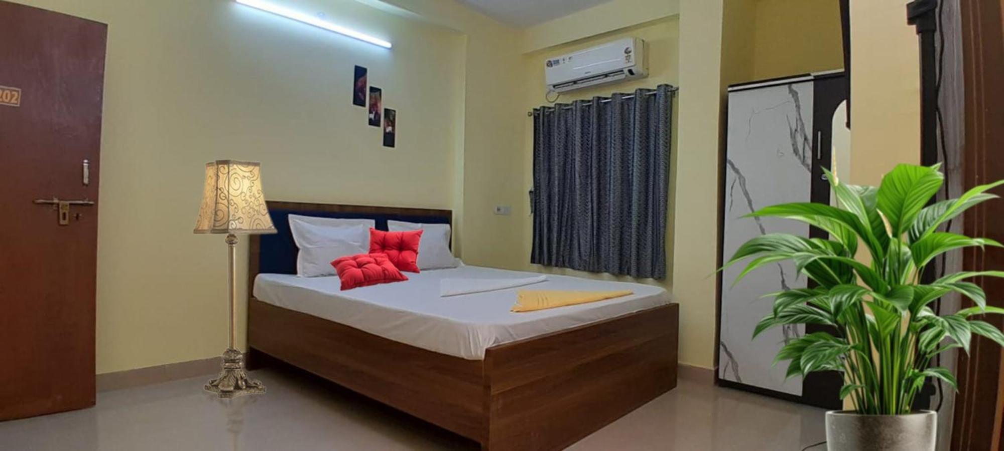 Goroomgo The Grand Inn Ruby Kalkuta Zewnętrze zdjęcie